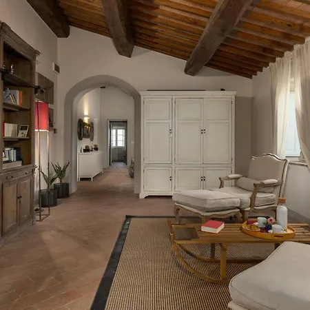 Panorama 14, Emma Villa *